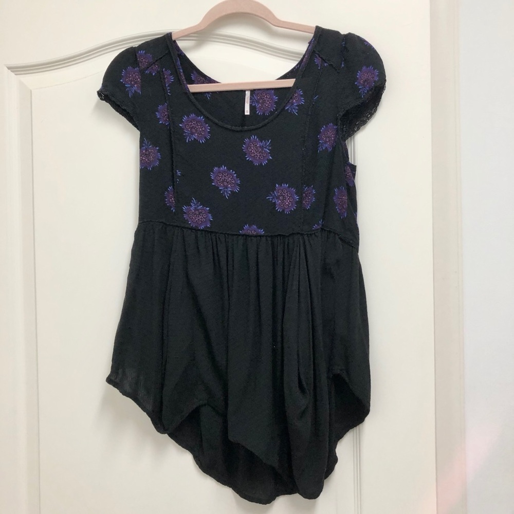 Free People Size M Black Floral Top